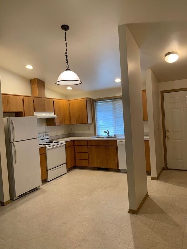 Photo - Wonderful 3 Bed Duplex in Puyallup!!!