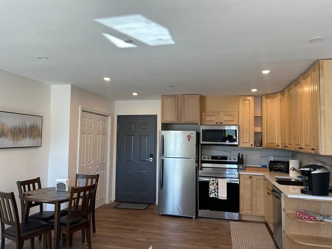 Photo - 64 Salem St Unit 203