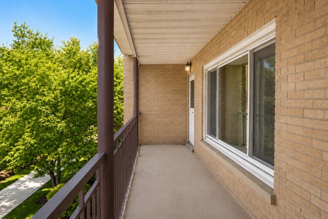 Photo - 4925 N Harlem Ave Unit 4925 N Harlem Ave 2 Chicago IL 60656