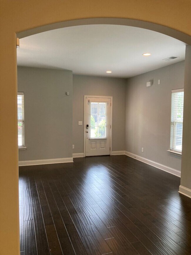 Photo - End Unit Condo in Shadow Green of Franklin