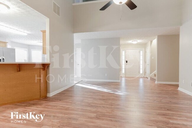 Photo - 940 Willow Hollow Dr