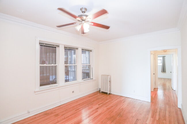 Photo - 425 W Arlington Pl Unit 1