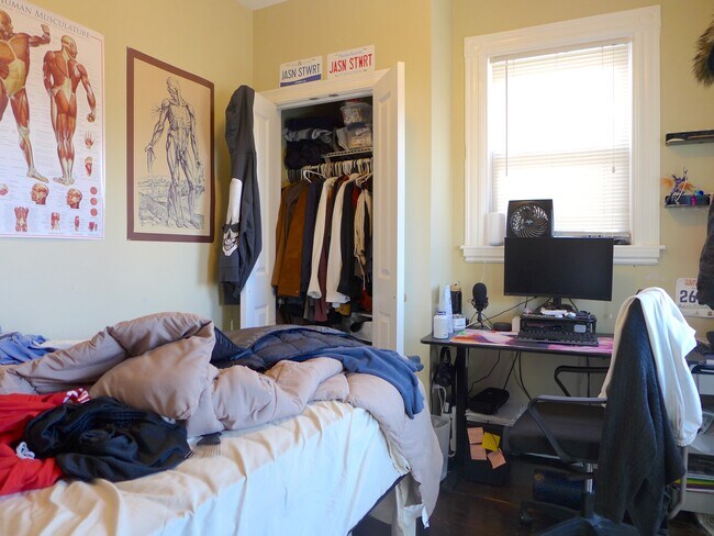 Photo - 8 Worthington St