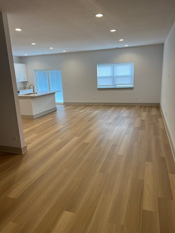 Photo - 430 Stewart Ct