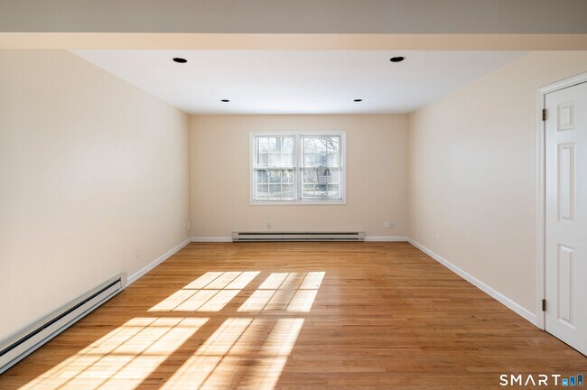 Photo - 48 Lanell Dr