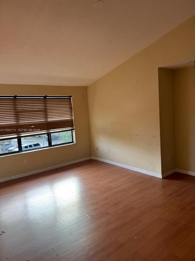 Photo - 4421 W McNab Rd Unidad 19