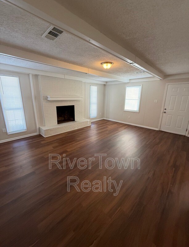 Photo - 824 Milstead Rd