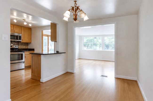 Photo - 8808 Allentown Rd Unidad Allentown