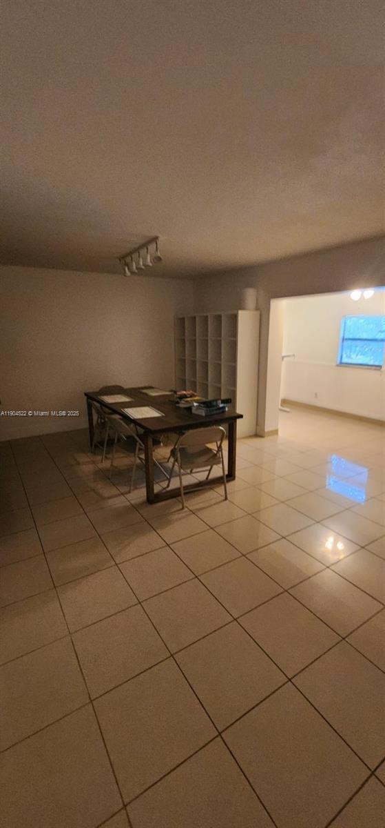 Photo - 23 N Valencia Dr Unit 2-32