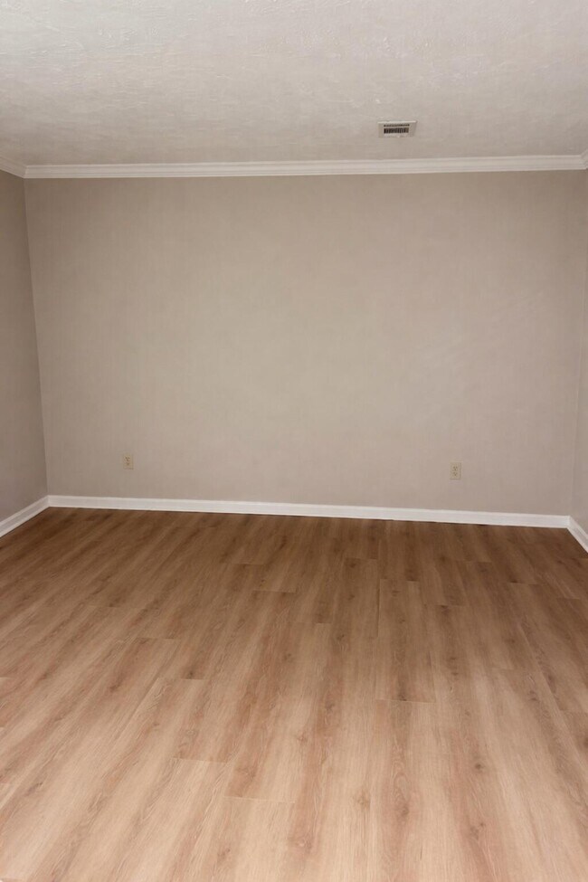 Photo - 107 Old Lemons Mill Ct