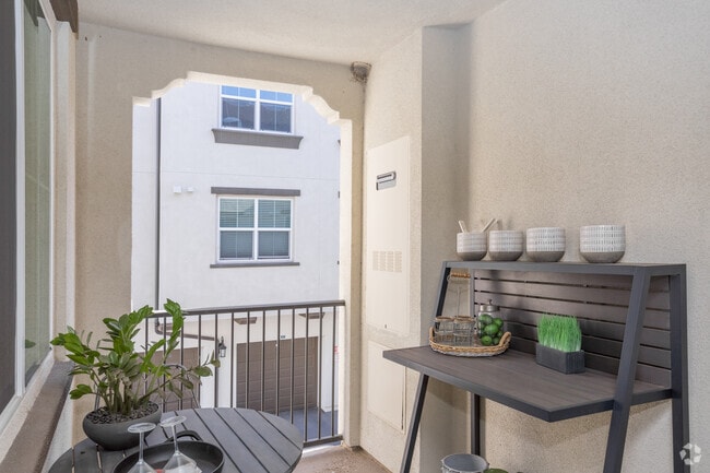 2HAB, 2BA - 1115&nbsp;ft² - Trails at Canyon Crest