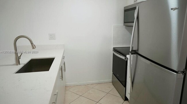2771 Riverside Dr Unidad 405-A