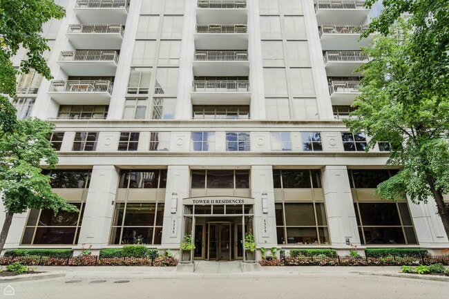 Building Photo - 1335 S Prairie Ave Unit 1706 Rental