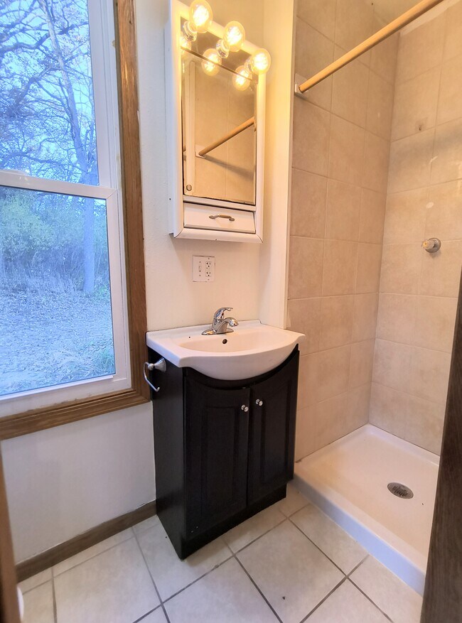 Photo - 2705 College Dr