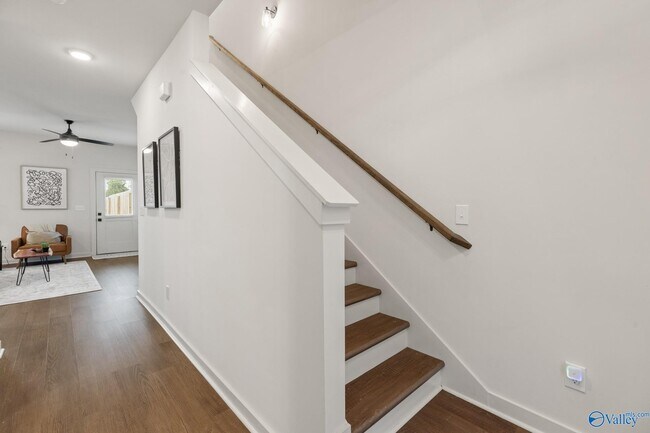 Photo - 2512 Freeman Rd SW