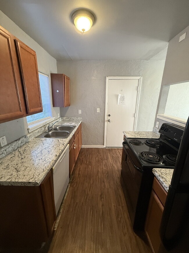 Photo - 2-Bedroom Townhome with Wood Floors Unit Apt. 10