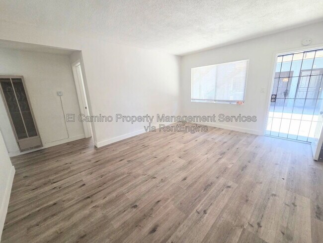 7722 Walker Ave Unidad B