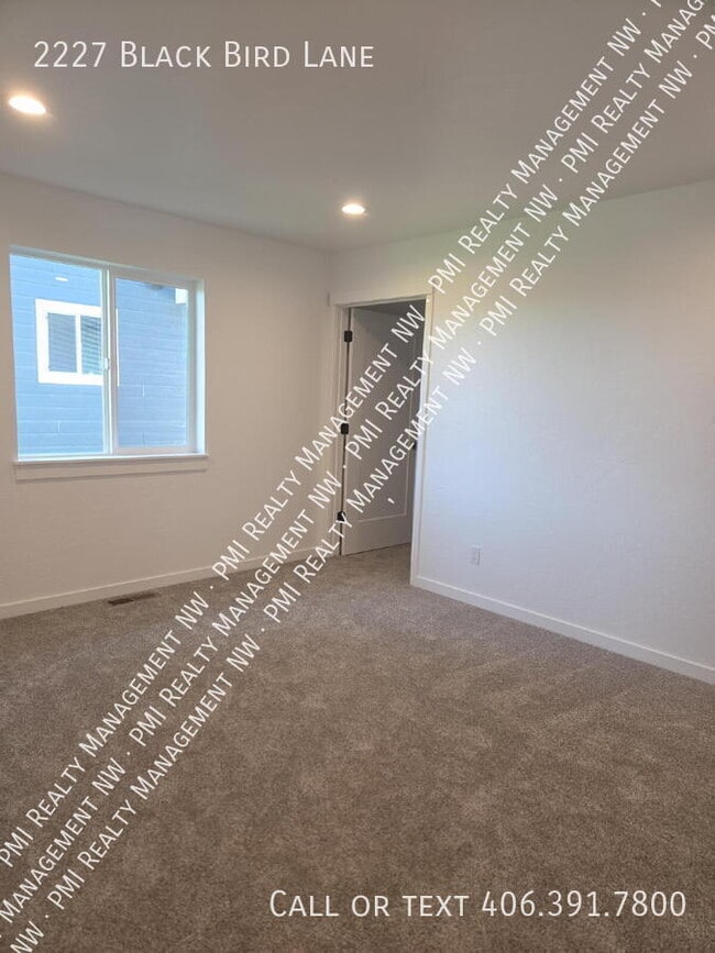 Photo - 2227 Black Bird Ln