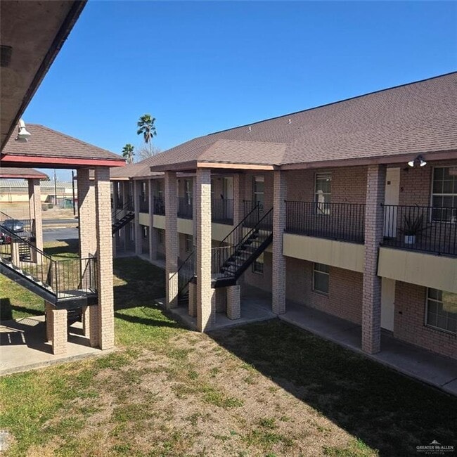 Building Photo - 13 W Daffodil Ave Unit 23