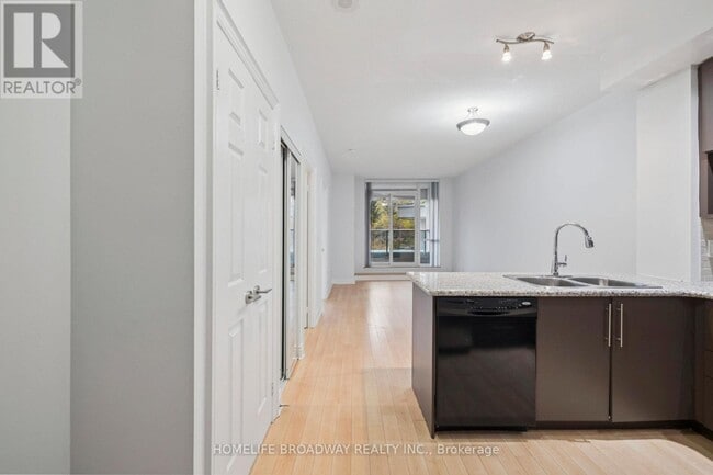 Photo - 23 Cox Blvd Unité 253