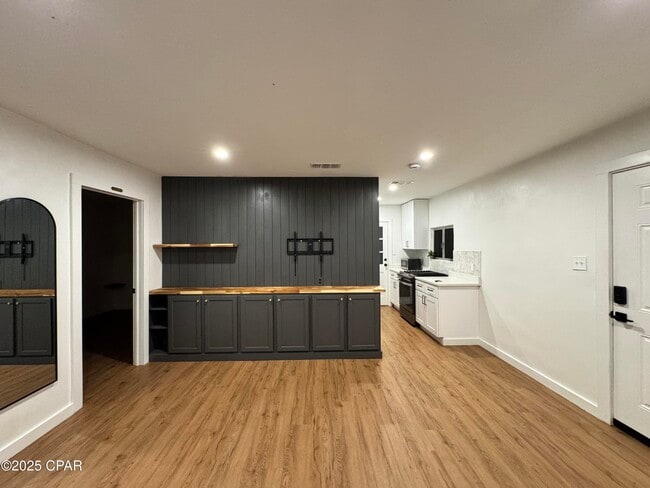 Photo - 6427 Oak Shr Dr