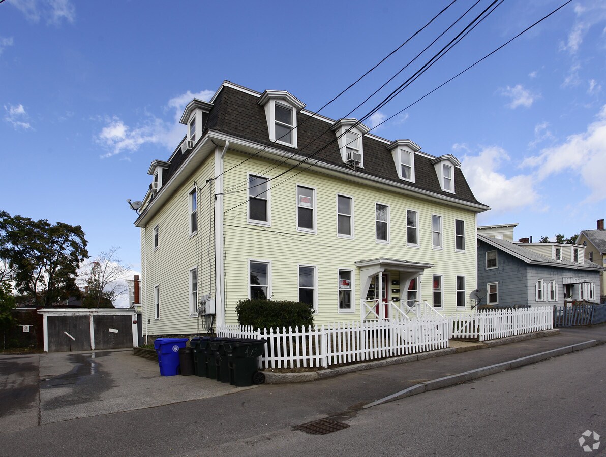 Photo - 8-10 Dutton St