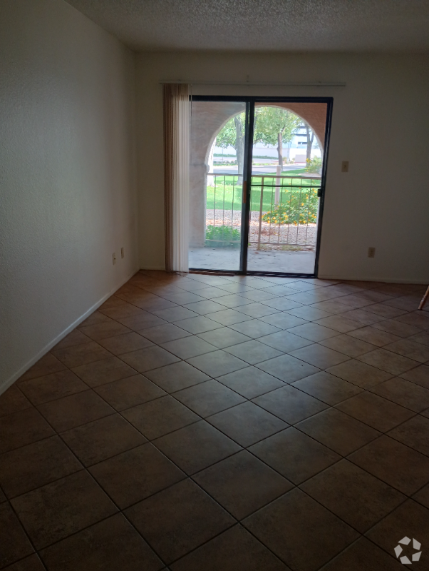 Building Photo - 5757 W Eugie Ave Rental