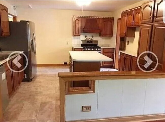 Photo - 7499 Churchill Dr