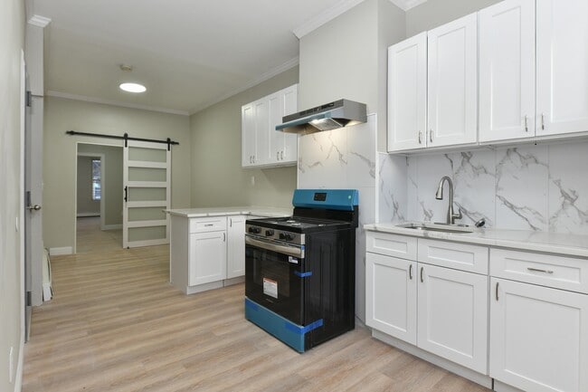 Photo - 531 28th St Unit 2