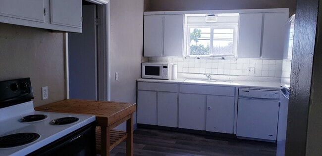 Photo - Adorable 3 bedroom 1 bath located in cheney