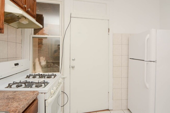 Photo - 2921 W George St Unit 2