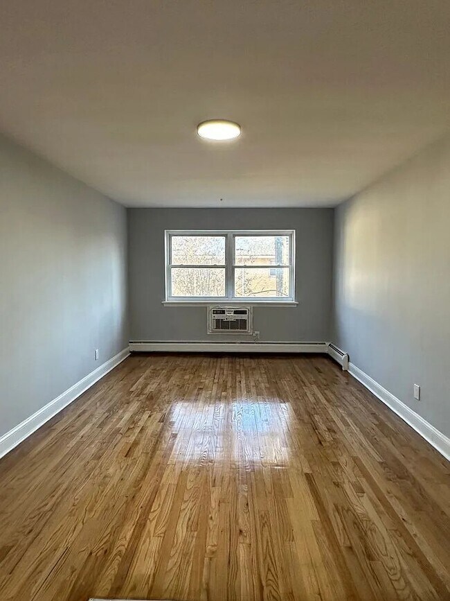 Photo - 405 Grove St Unit 2B I 3B