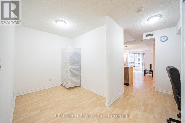 Photo - 761 Bay St. Unit 411