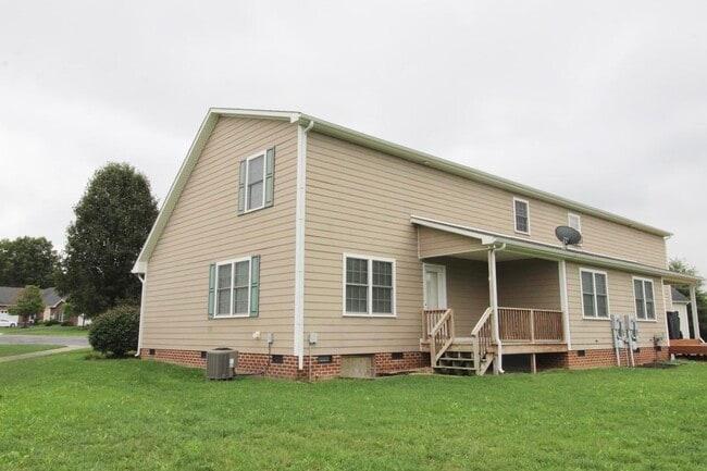 Photo - 120 Hollen Mill Ct