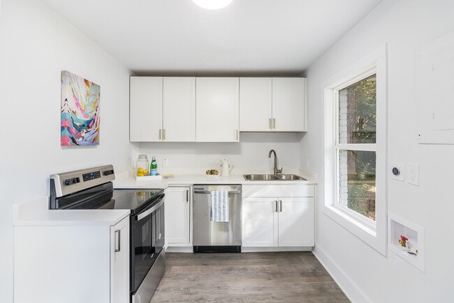 Photo - 204 Colleton Rd Unit 204