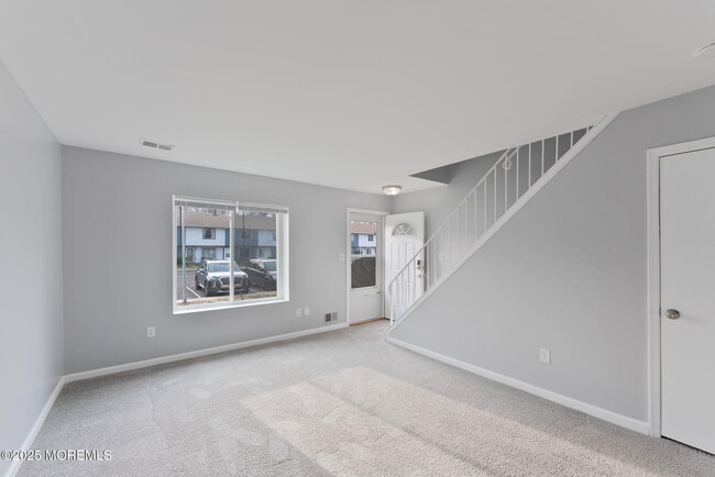 Photo - 105 Creek Rd