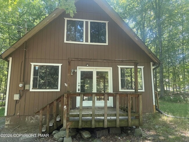 Photo - 2111 Spring Dr