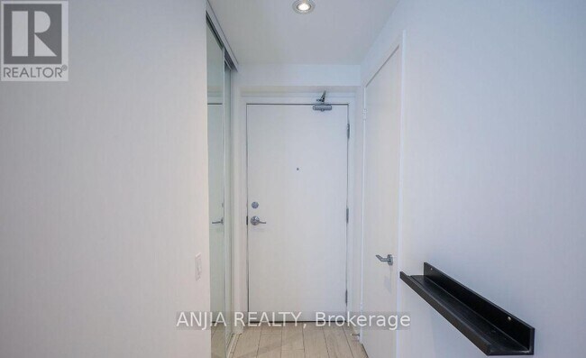Photo - 898 Portage Pkwy Unit 2206