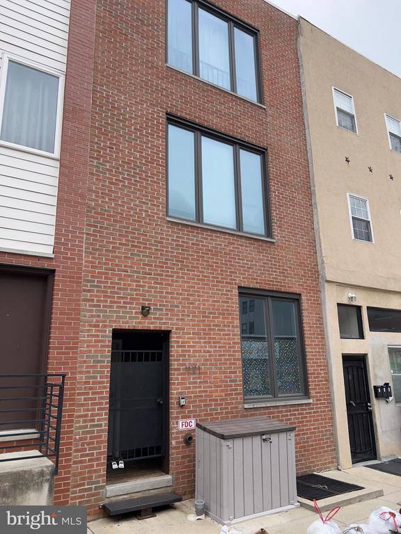 Photo - 991 N Marshall St Unidad A