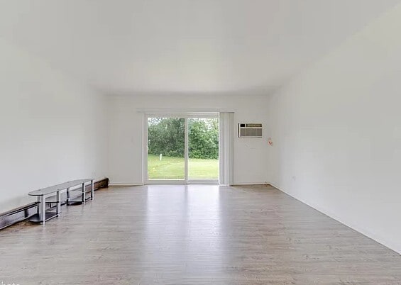 Photo - 7413 Brookdale Dr Unit 107