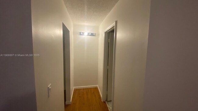 Photo - 21240 NE 9th Ct Unit 1