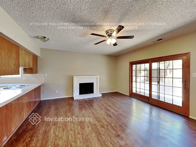 Photo - 2453 Aramon Dr