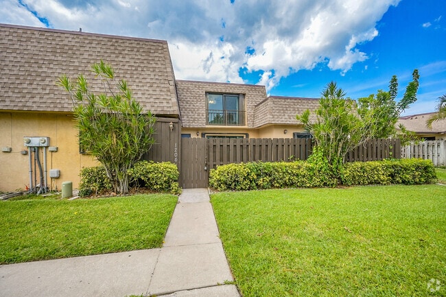 Building Photo - 1204 Waterview Cir Rental