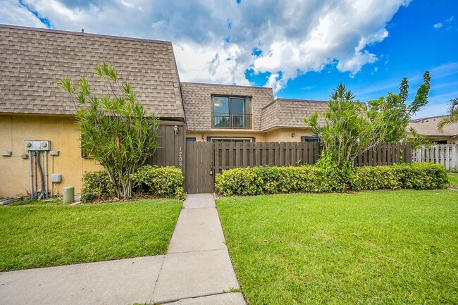 Photo - 1204 Waterview Cir Townhome