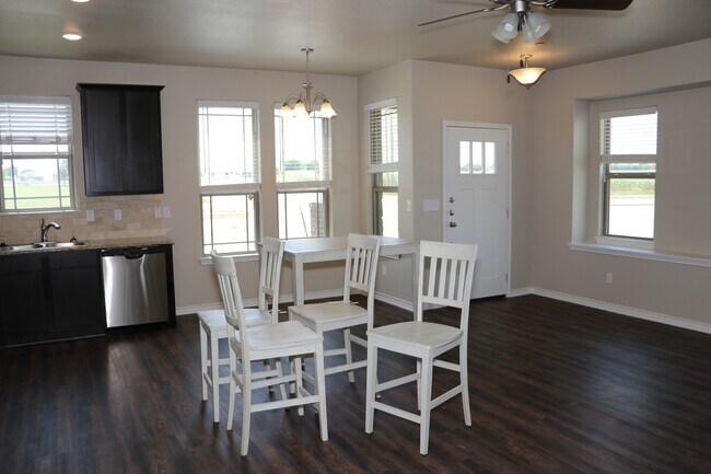Photo - 748 Westfield Blvd