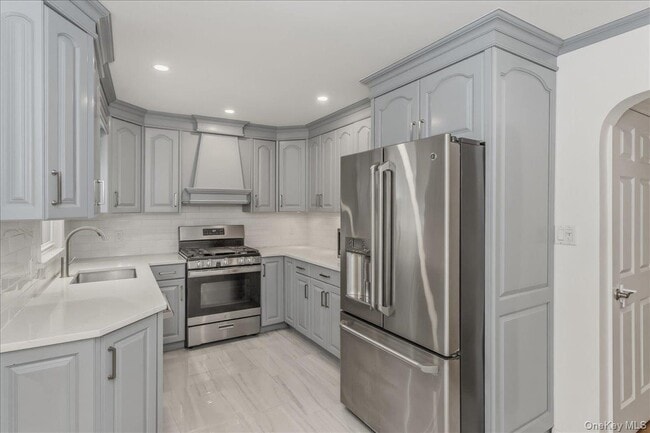 Photo - 1016 Oaks Dr