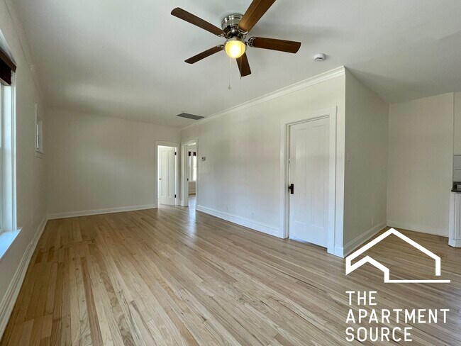 Photo - 1925 W Armitage Ave Unit 2F