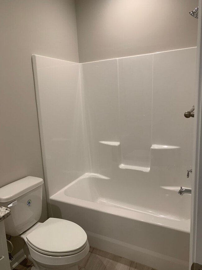 Photo - 3/2 Close to base with landscaping included!