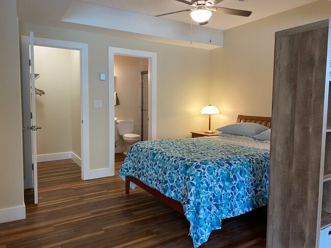 Photo - 1458 Avon St Unit B