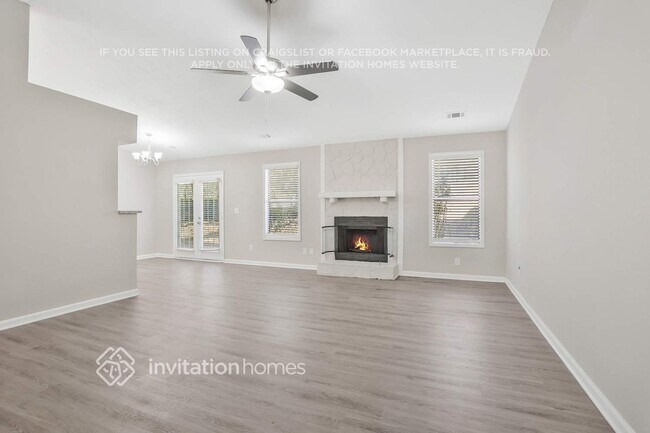 Photo - 805 Riverstone Ln